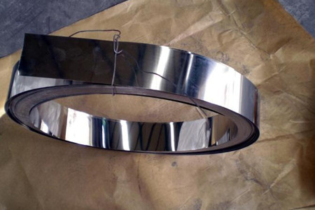 304不銹鋼帶堆焊時容易出現哪些缺陷?